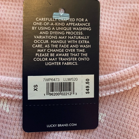 NWT Lucky Brand Women’s Pink Thermal Star Print Pullover Relaxed Fit Size XS - Picture 4 of 9